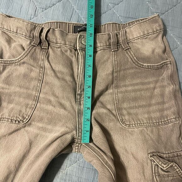 Aeropostale Mid Rise Cargo Jeans L Short - Picture 3 of 7